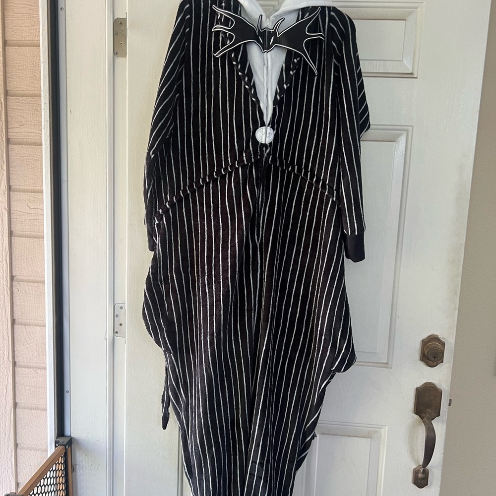 Disney Black and White Striped Robe